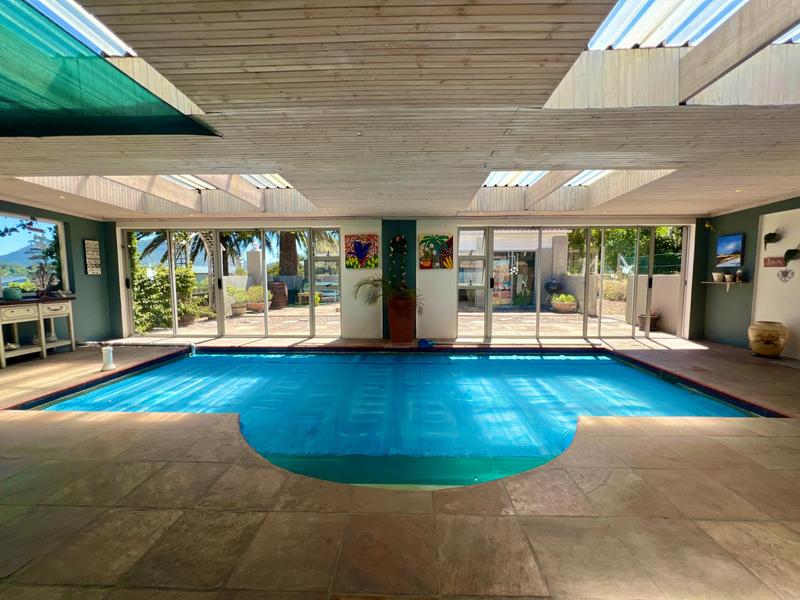 4 Bedroom Property for Sale in Tarragona Western Cape